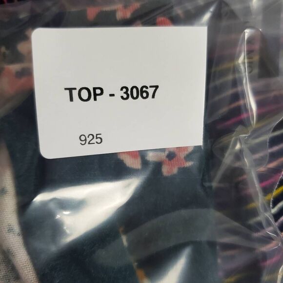 Maurices 24/7 Women’s Top S Teal Pink Floral Print Short Sleeve Tee - Picture 7 of 7